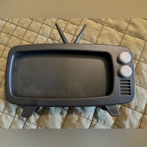 Retro Black TV-Shaped Phone holder